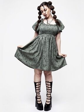 Disturbia Cassie Floral Smocked Babydoll Whimsigoth Mini Dress | Size 8
